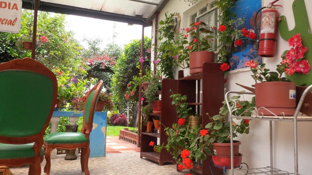 Hostal el Parque Tababela Exterior foto