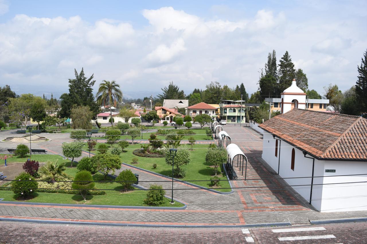 Hostal el Parque Tababela Exterior foto