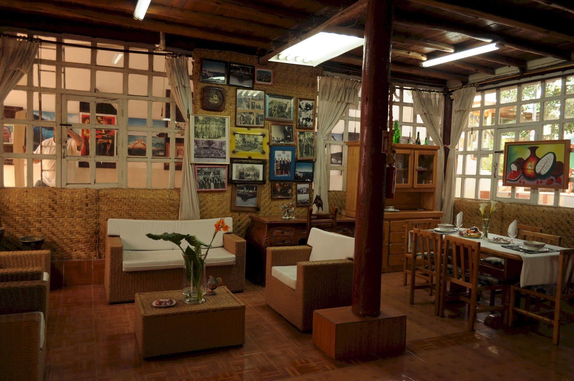 Hostal el Parque Tababela Exterior foto