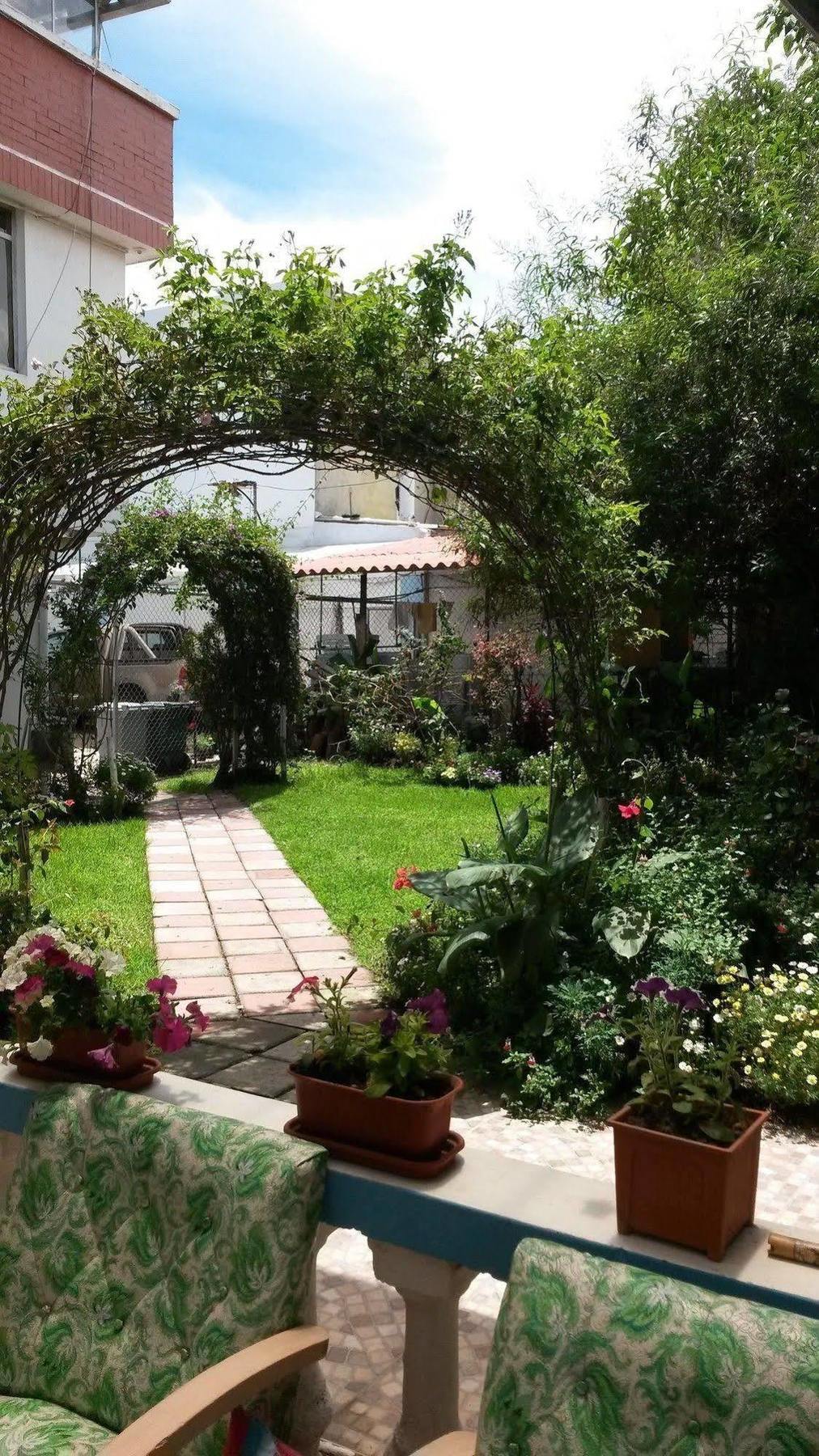 Hostal el Parque Tababela Exterior foto